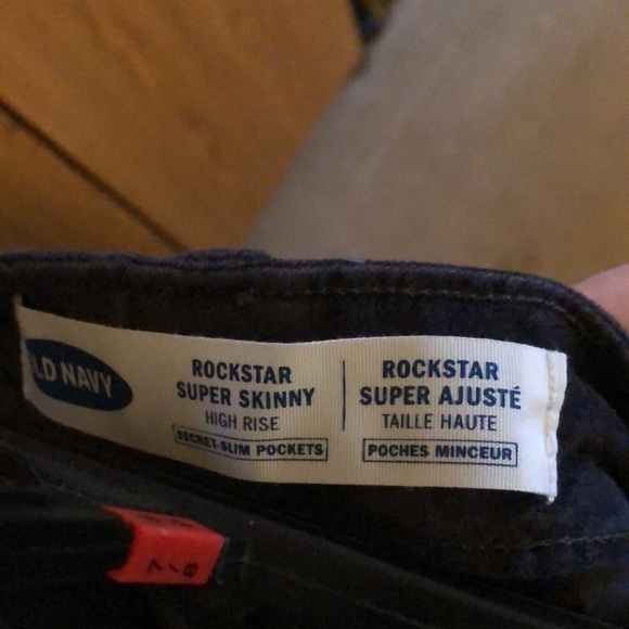 Women Old Navy Rock star grey velt pants New size 14 - Picture 5 of 6